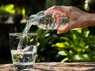 Does drinking water really help you lose weight? And how much is the best amount to drink?